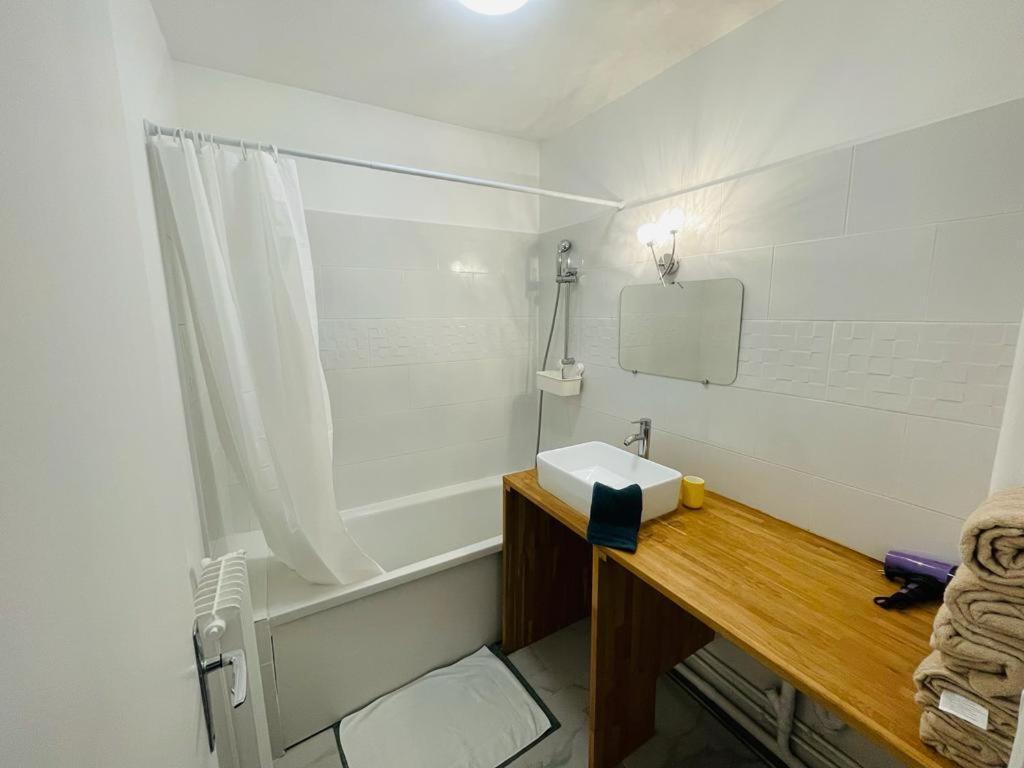 Appartement Bastille - Voltaire - Saint Paul - Centre De Paris - 5 Pers Exteriör bild